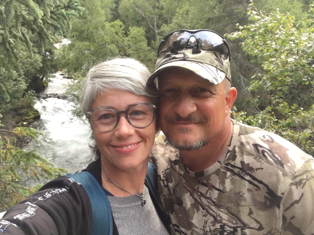 Wir hatten eine sehr schwierige Zeit in unserer Ehe. Aufgrund dieser Erfahrung können wir nun anderen Menschen dienen.